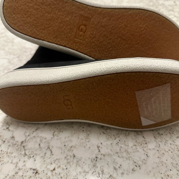 NWOT UGG Women's Black High-Top Sneakers with White Sole - Picture 6 of 9